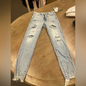 H&M jeans size 6 brand new never worn with tags